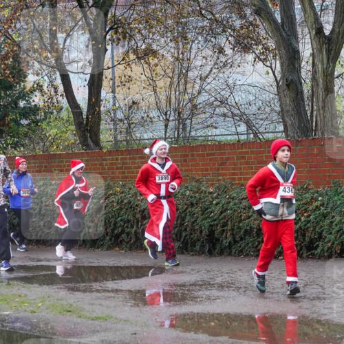 07.12.2025 - St. Pauli X-Mass-Run No. 15 Michael Burmester http://msf.ph/oto/9429850 07.12.2025 11:43:31 Laufen 4754, 3898, 3692, 4035, 3899, 436 meine-sportfotos.de