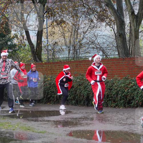 07.12.2025 - St. Pauli X-Mass-Run No. 15 Michael Burmester http://msf.ph/oto/9429851 07.12.2025 11:43:32 Laufen 42, 42, 3898, 689, 3692, 4035, 3899, 436 meine-sportfotos.de