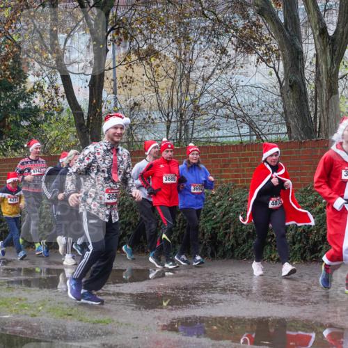 07.12.2025 - St. Pauli X-Mass-Run No. 15 Michael Burmester http://msf.ph/oto/9429853 07.12.2025 11:43:33 Laufen 475, 4221, 4743, 3898, 3689, 3692, 4035, 3899 meine-sportfotos.de