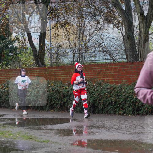 07.12.2025 - St. Pauli X-Mass-Run No. 15 Michael Burmester http://msf.ph/oto/9429862 07.12.2025 11:43:40 Laufen 4732, 3397, 345 meine-sportfotos.de