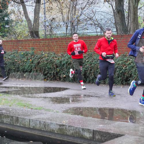 07.12.2025 - St. Pauli X-Mass-Run No. 15 Michael Burmester http://msf.ph/oto/9429867 07.12.2025 10:00:09 Laufen 764, 3606 meine-sportfotos.de