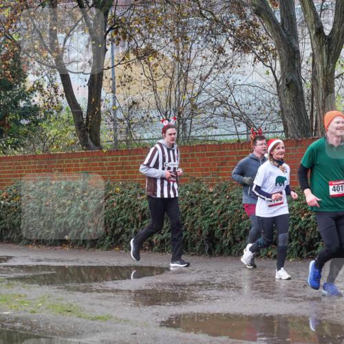 07.12.2025 - St. Pauli X-Mass-Run No. 15 Michael Burmester http://msf.ph/oto/9429872 07.12.2025 11:43:50 Laufen 4019, 4020 meine-sportfotos.de