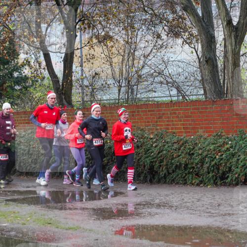 07.12.2025 - St. Pauli X-Mass-Run No. 15 Michael Burmester http://msf.ph/oto/9429897 07.12.2025 11:44:13 Laufen 4346, 1347, 1353, 4313, 4315 meine-sportfotos.de