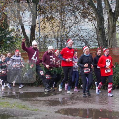 07.12.2025 - St. Pauli X-Mass-Run No. 15 Michael Burmester http://msf.ph/oto/9429901 07.12.2025 11:44:15 Laufen 84, 475, 43, 997, 3994, 43, 4346, 347, 4313, 4315 meine-sportfotos.de
