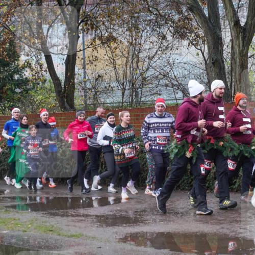 07.12.2025 - St. Pauli X-Mass-Run No. 15 Michael Burmester http://msf.ph/oto/9429905 07.12.2025 11:44:16 Laufen 4747, 4750, 666, 4326, 4751400, 2091, 3997, 040400, 3994, 416, 846, 4313 meine-sportfotos.de