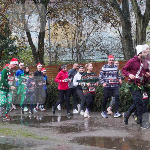 07.12.2025 - St. Pauli X-Mass-Run No. 15 Michael Burmester http://msf.ph/oto/9429907 07.12.2025 11:44:17 Laufen 4747, 4750, 999, 2091, 475, 432, 3997, 3994, 99, 46, 4416 meine-sportfotos.de