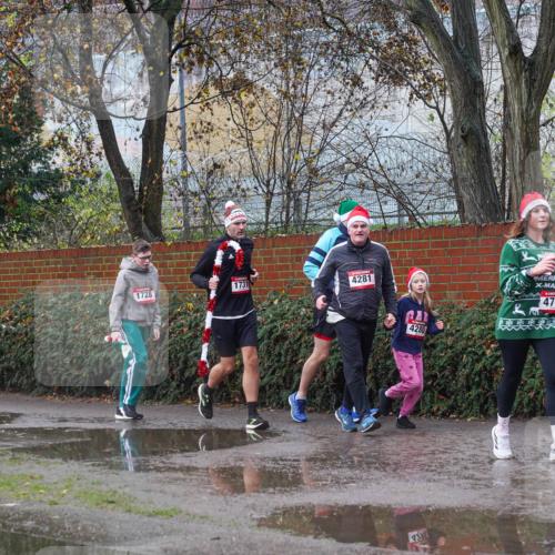 07.12.2025 - St. Pauli X-Mass-Run No. 15 Michael Burmester http://msf.ph/oto/9429920 07.12.2025 11:44:22 Laufen 1728, 1731, 4281, 4280, 4742 meine-sportfotos.de