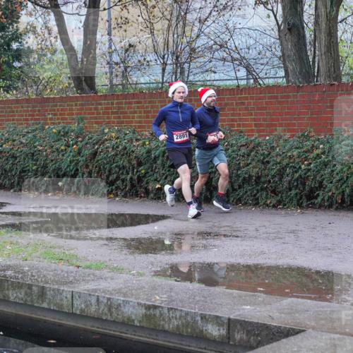 07.12.2025 - St. Pauli X-Mass-Run No. 15 Michael Burmester http://msf.ph/oto/9429921 07.12.2025 10:00:46 Laufen 2891 meine-sportfotos.de
