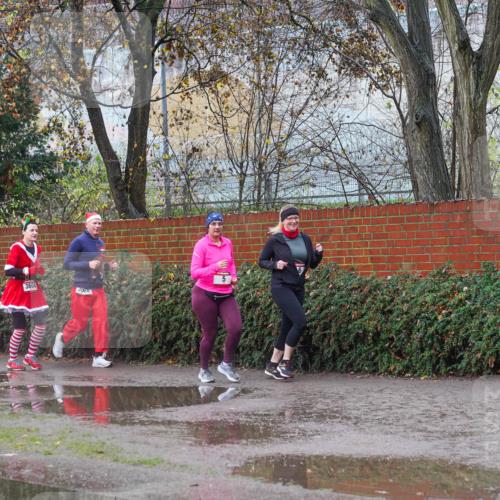 07.12.2025 - St. Pauli X-Mass-Run No. 15 Michael Burmester http://msf.ph/oto/9429925 07.12.2025 11:44:36 Laufen 3604, 3886 meine-sportfotos.de
