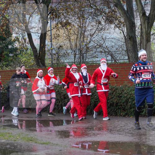 07.12.2025 - St. Pauli X-Mass-Run No. 15 Michael Burmester http://msf.ph/oto/9429938 07.12.2025 11:44:47 Laufen 4297, 4212, 421 meine-sportfotos.de