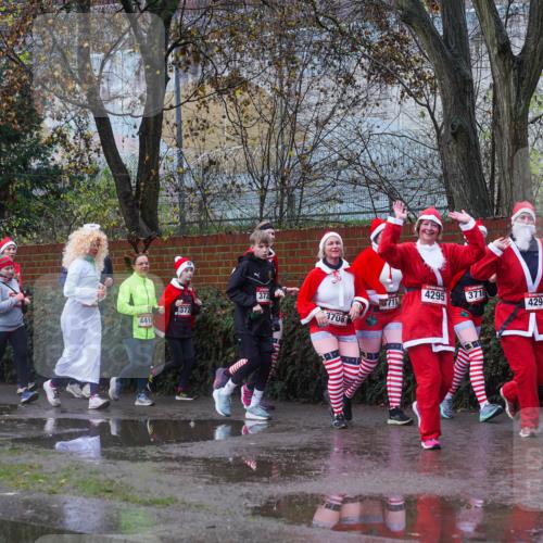 07.12.2025 - St. Pauli X-Mass-Run No. 15 Michael Burmester http://msf.ph/oto/9429942 07.12.2025 11:44:48 Laufen 372, 372, 217, 3708, 4143, 4413, 4295, 3710, 4294, 4297 meine-sportfotos.de