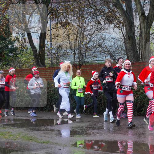 07.12.2025 - St. Pauli X-Mass-Run No. 15 Michael Burmester http://msf.ph/oto/9429945 07.12.2025 11:44:49 Laufen 3725, 3816, 4217, 19, 4405, 85, 219, 372, 3708, 4413, 315, 4295 meine-sportfotos.de