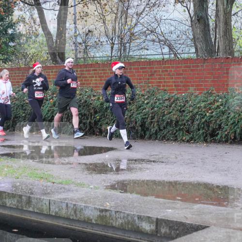 07.12.2025 - St. Pauli X-Mass-Run No. 15 Michael Burmester http://msf.ph/oto/9429965 07.12.2025 10:01:22 Laufen 354, 3473, 2187, 3384 meine-sportfotos.de