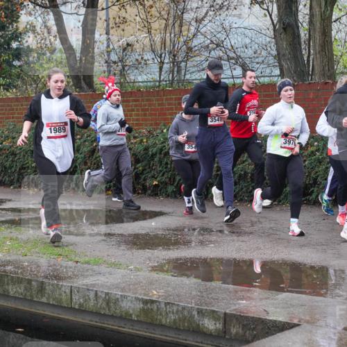 07.12.2025 - St. Pauli X-Mass-Run No. 15 Michael Burmester http://msf.ph/oto/9429973 07.12.2025 10:01:25 Laufen 1989, 354, 354, 3976, 3473 meine-sportfotos.de