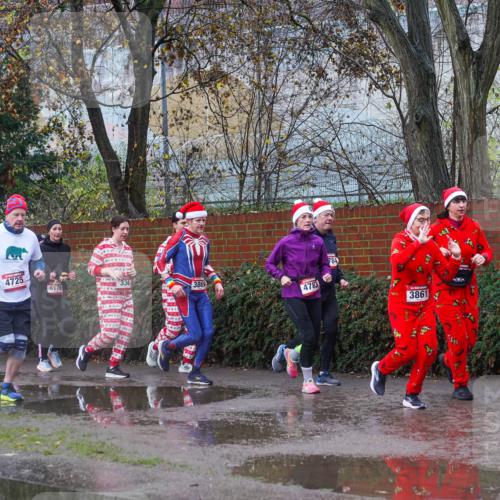 07.12.2025 - St. Pauli X-Mass-Run No. 15 Michael Burmester http://msf.ph/oto/9429986 07.12.2025 11:45:05 Laufen 3314, 4725, 4, 176, 3869, 4783, 784, 3861, 3867, 131, 93, 41 meine-sportfotos.de