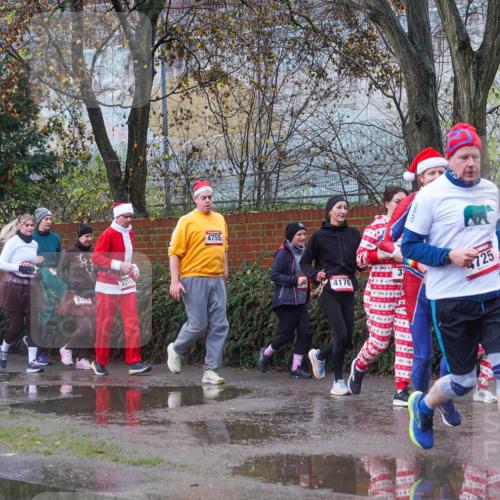 07.12.2025 - St. Pauli X-Mass-Run No. 15 Michael Burmester http://msf.ph/oto/9429992 07.12.2025 11:45:07 Laufen 4719, 3427, 3375, 4755, 4176, 725 meine-sportfotos.de