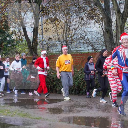 07.12.2025 - St. Pauli X-Mass-Run No. 15 Michael Burmester http://msf.ph/oto/9429994 07.12.2025 11:45:08 Laufen 3427, 473, 3376, 3315, 3314, 4755, 3869, 176, 4725 meine-sportfotos.de