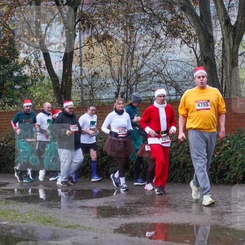 07.12.2025 - St. Pauli X-Mass-Run No. 15 Michael Burmester http://msf.ph/oto/9429998 07.12.2025 11:45:09 Laufen 3427, 4311, 3376, 3374, 33, 4755 meine-sportfotos.de