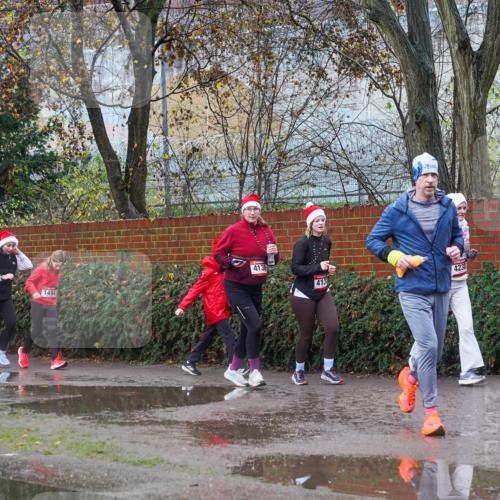 07.12.2025 - St. Pauli X-Mass-Run No. 15 Michael Burmester http://msf.ph/oto/9430022 07.12.2025 11:45:17 Laufen 149, 1494, 4138, 413, 4238, 4018 meine-sportfotos.de