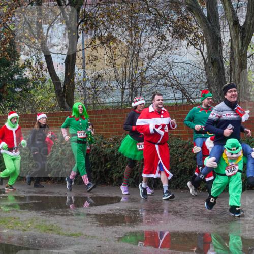 07.12.2025 - St. Pauli X-Mass-Run No. 15 Michael Burmester http://msf.ph/oto/9430031 07.12.2025 11:45:23 Laufen 3279, 1446, 3526, 327, 1845 meine-sportfotos.de