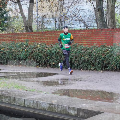 07.12.2025 - St. Pauli X-Mass-Run No. 15 Michael Burmester http://msf.ph/oto/9430035 07.12.2025 10:02:10 Laufen 4321, 3695 meine-sportfotos.de