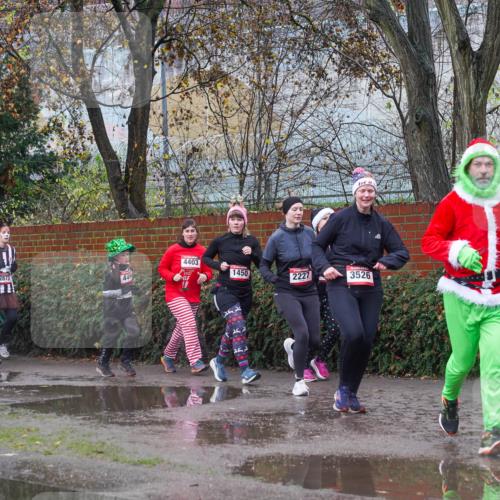 07.12.2025 - St. Pauli X-Mass-Run No. 15 Michael Burmester http://msf.ph/oto/9430040 07.12.2025 11:45:27 Laufen 4403, 1450, 2227, 3526, 3279 meine-sportfotos.de