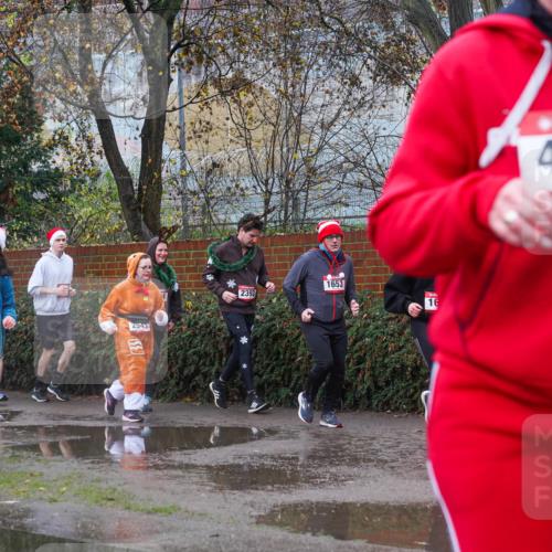 07.12.2025 - St. Pauli X-Mass-Run No. 15 Michael Burmester http://msf.ph/oto/9430062 07.12.2025 11:45:37 Laufen 165, 2543, 2393, 1653, 16, 474 meine-sportfotos.de