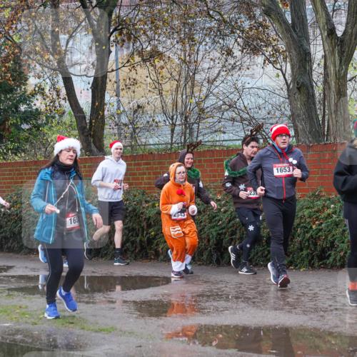 07.12.2025 - St. Pauli X-Mass-Run No. 15 Michael Burmester http://msf.ph/oto/9430065 07.12.2025 11:45:38 Laufen 165, 2543, 239, 1653, 1685 meine-sportfotos.de
