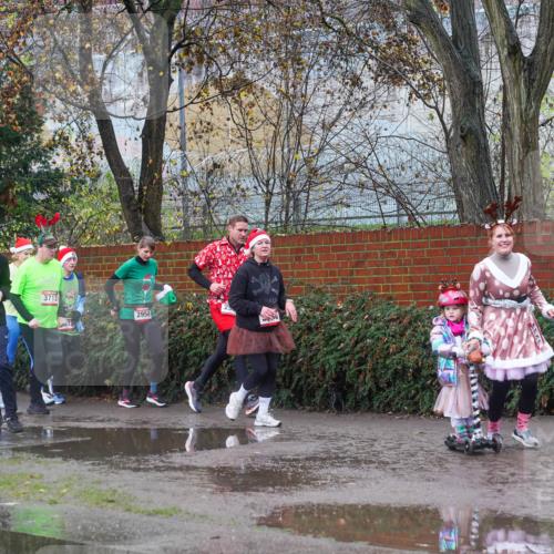 07.12.2025 - St. Pauli X-Mass-Run No. 15 Michael Burmester http://msf.ph/oto/9430078 07.12.2025 11:45:44 Laufen 472, 289, 3712, 072, 2954 meine-sportfotos.de