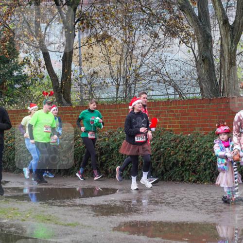 07.12.2025 - St. Pauli X-Mass-Run No. 15 Michael Burmester http://msf.ph/oto/9430080 07.12.2025 11:45:44 Laufen 2892, 4722, 3712, 33, 2954, 3758 meine-sportfotos.de