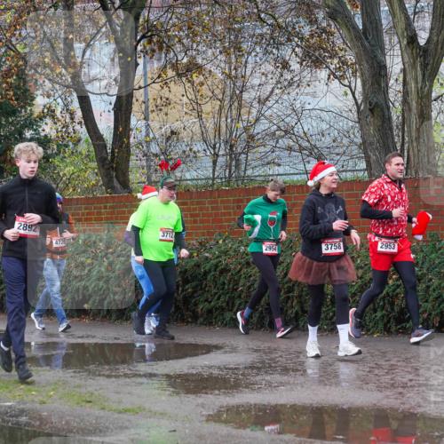 07.12.2025 - St. Pauli X-Mass-Run No. 15 Michael Burmester http://msf.ph/oto/9430081 07.12.2025 11:45:45 Laufen 4722, 2892, 3712, 472, 2954, 3758, 2953 meine-sportfotos.de