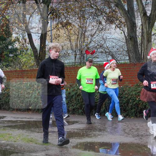07.12.2025 - St. Pauli X-Mass-Run No. 15 Michael Burmester http://msf.ph/oto/9430085 07.12.2025 11:45:47 Laufen 4722, 3712, 2889, 3758 meine-sportfotos.de
