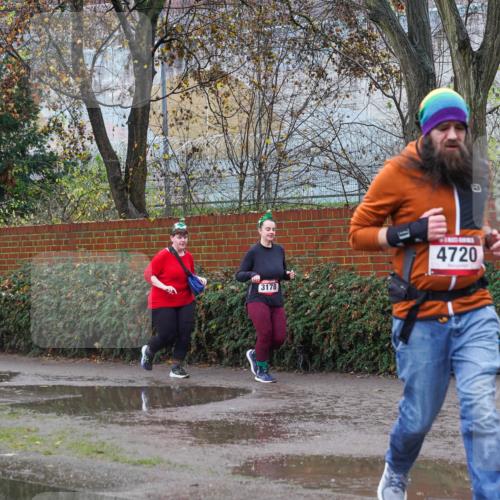 07.12.2025 - St. Pauli X-Mass-Run No. 15 Michael Burmester http://msf.ph/oto/9430088 07.12.2025 11:45:51 Laufen 3178, 4720 meine-sportfotos.de