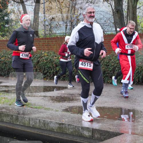 07.12.2025 - St. Pauli X-Mass-Run No. 15 Michael Burmester http://msf.ph/oto/9430173 07.12.2025 10:05:02 Laufen 4766, 4515, 4780, 45 meine-sportfotos.de