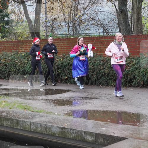 07.12.2025 - St. Pauli X-Mass-Run No. 15 Michael Burmester http://msf.ph/oto/9430175 07.12.2025 10:05:05 Laufen 202, 1538, 2060, 4440 meine-sportfotos.de