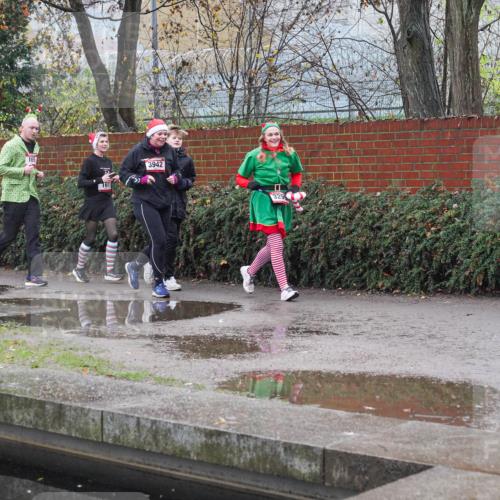 07.12.2025 - St. Pauli X-Mass-Run No. 15 Michael Burmester http://msf.ph/oto/9430186 07.12.2025 10:05:21 Laufen  meine-sportfotos.de