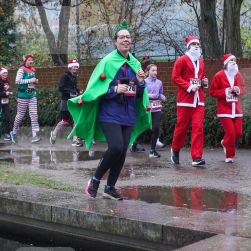 07.12.2025 - St. Pauli X-Mass-Run No. 15 Michael Burmester http://msf.ph/oto/9430210 07.12.2025 10:06:10 Laufen 4277, 431, 601, 429, 76, 4384, 4476, 4472 meine-sportfotos.de