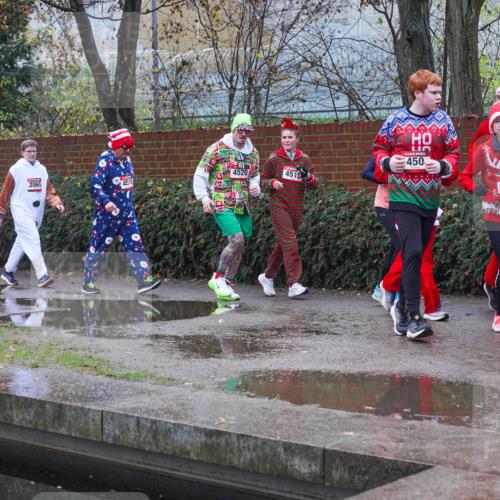 07.12.2025 - St. Pauli X-Mass-Run No. 15 Michael Burmester http://msf.ph/oto/9430216 07.12.2025 10:06:18 Laufen 4520, 451, 2065, 4519, 752, 750, 450, 4, 2857 meine-sportfotos.de