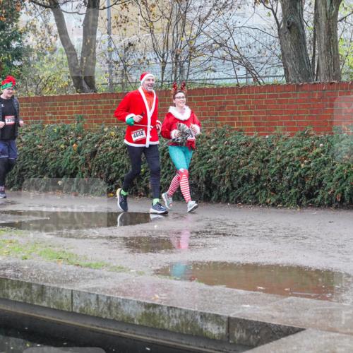 07.12.2025 - St. Pauli X-Mass-Run No. 15 Michael Burmester http://msf.ph/oto/9430249 07.12.2025 10:07:16 Laufen 4756, 3390, 4444 meine-sportfotos.de