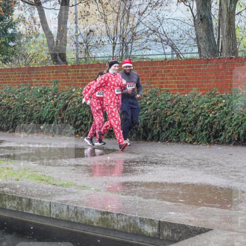 07.12.2025 - St. Pauli X-Mass-Run No. 15 Michael Burmester http://msf.ph/oto/9430264 07.12.2025 10:08:50 Laufen 4441, 404, 404 meine-sportfotos.de