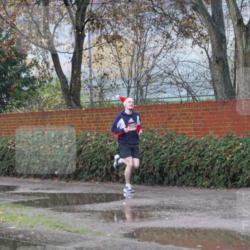 07.12.2025 - St. Pauli X-Mass-Run No. 15 Michael Burmester http://msf.ph/oto/9430303 07.12.2025 10:18:57 Laufen 2558 meine-sportfotos.de