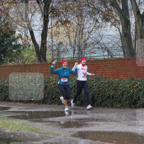 07.12.2025 - St. Pauli X-Mass-Run No. 15 Michael Burmester http://msf.ph/oto/9430352 07.12.2025 10:21:47 Laufen 827, 968 meine-sportfotos.de