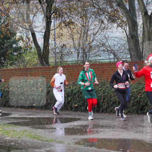 07.12.2025 - St. Pauli X-Mass-Run No. 15 Michael Burmester http://msf.ph/oto/9430361 07.12.2025 10:21:58 Laufen 258, 420, 3382, 2335, 1651 meine-sportfotos.de