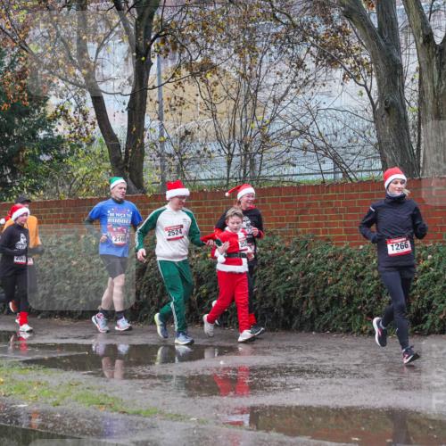 07.12.2025 - St. Pauli X-Mass-Run No. 15 Michael Burmester http://msf.ph/oto/9430366 07.12.2025 10:22:05 Laufen 2061, 2169, 2524, 25, 1266 meine-sportfotos.de