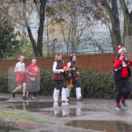 07.12.2025 - St. Pauli X-Mass-Run No. 15 Michael Burmester http://msf.ph/oto/9430401 07.12.2025 10:22:51 Laufen 2931, 299, 3360 meine-sportfotos.de
