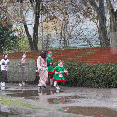 07.12.2025 - St. Pauli X-Mass-Run No. 15 Michael Burmester http://msf.ph/oto/9430416 07.12.2025 10:23:17 Laufen 1189, 1100, 4072, 195, 1275, 1195 meine-sportfotos.de