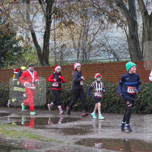 07.12.2025 - St. Pauli X-Mass-Run No. 15 Michael Burmester http://msf.ph/oto/9430421 07.12.2025 10:23:21 Laufen 320, 1948, 1275, 2356, 2535, 232, 4072 meine-sportfotos.de