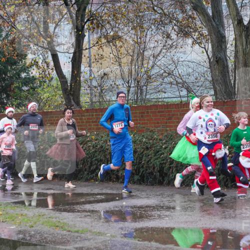 07.12.2025 - St. Pauli X-Mass-Run No. 15 Michael Burmester http://msf.ph/oto/9430427 07.12.2025 10:23:25 Laufen 4594, 633, 2955, 2950, 639, 1272, 2356, 2355 meine-sportfotos.de