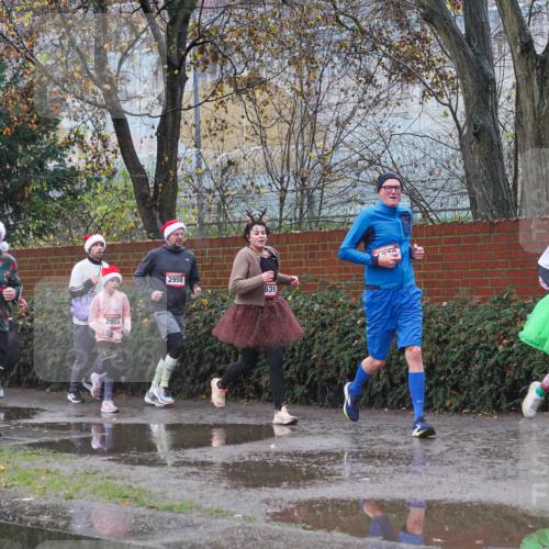 07.12.2025 - St. Pauli X-Mass-Run No. 15 Michael Burmester http://msf.ph/oto/9430428 07.12.2025 10:23:25 Laufen 405, 633, 2955, 2950, 2356 meine-sportfotos.de