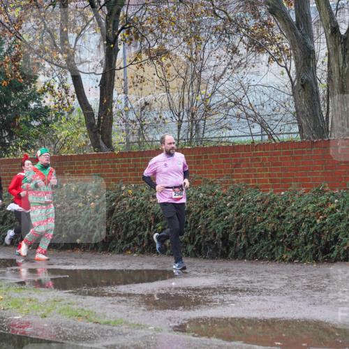 07.12.2025 - St. Pauli X-Mass-Run No. 15 Michael Burmester http://msf.ph/oto/9430446 07.12.2025 10:23:52 Laufen 4255, 184, 2563 meine-sportfotos.de
